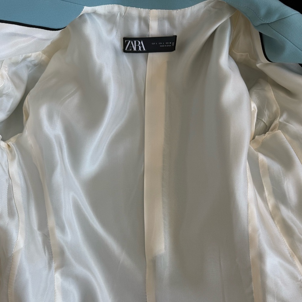 ZARA Hourglass Blazer. Brand New with tag. Large. - Picture 8 of 10